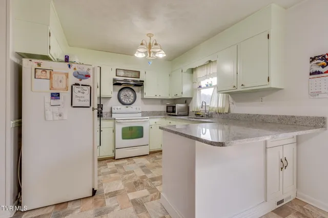 $299,999 | 1674 Gale Lane, Kingsport, TN 37660