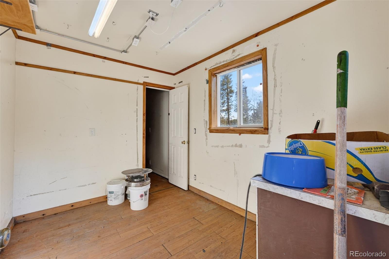 3581 Gap Road Golden, CO 80403 - Photo 34 of 45 a room with furniture and window