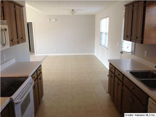 326 Twin Ridge Circle Lincoln, AL 35096 - Photo 9 of 26