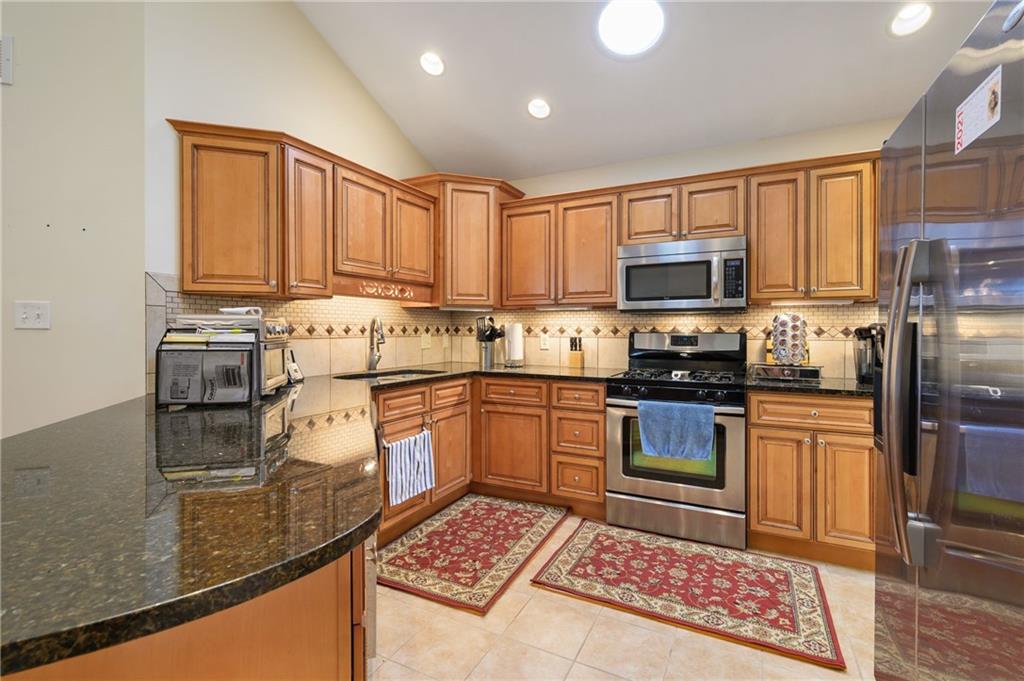 347 Saddlebrook Road Gibsonia, PA 15044 - Photo 8 of 19 Gallery Image 8