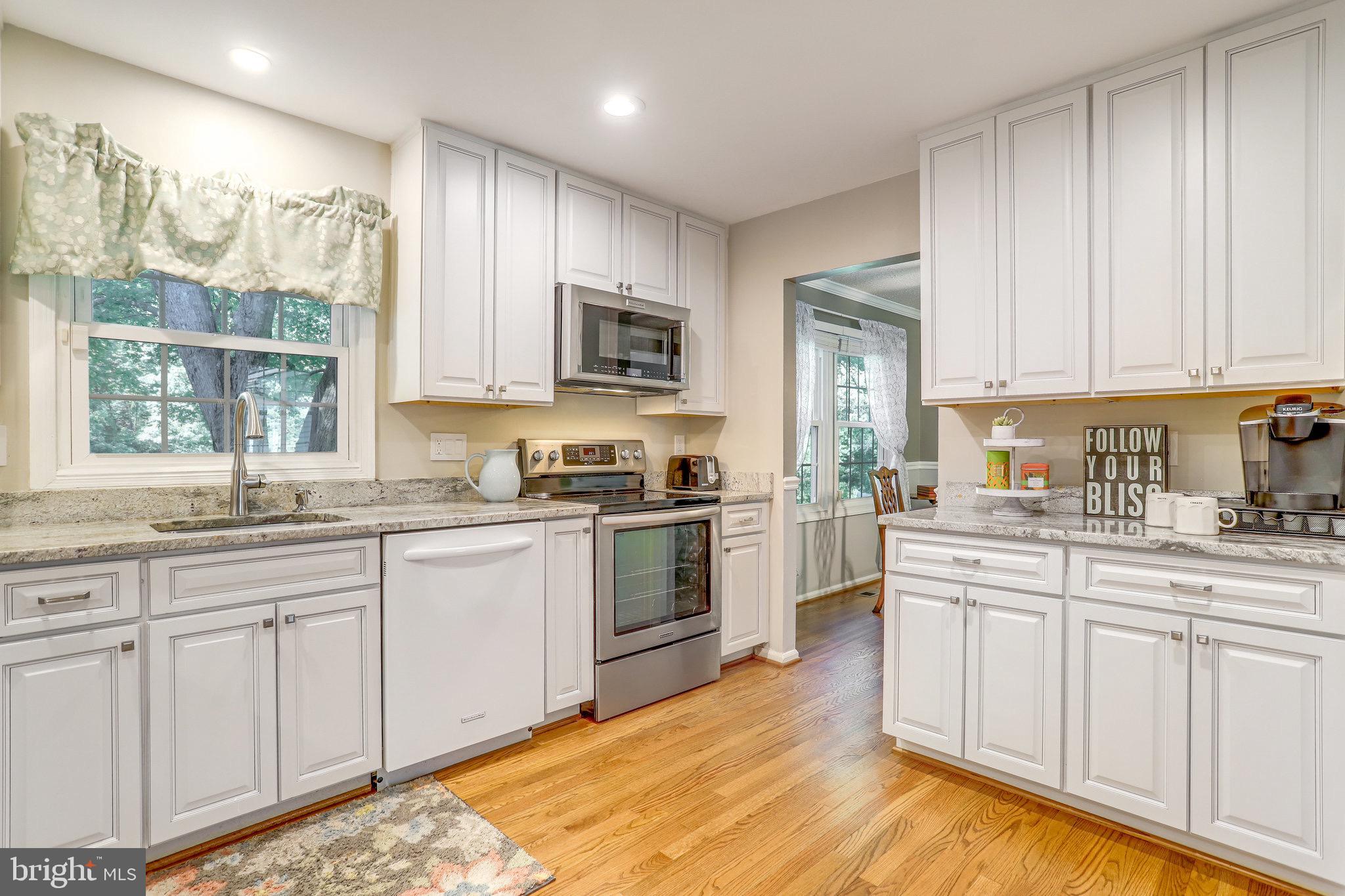 6103 Winter Park Drive Burke, VA 22015 - Photo 16 of 93 Recessed lighting