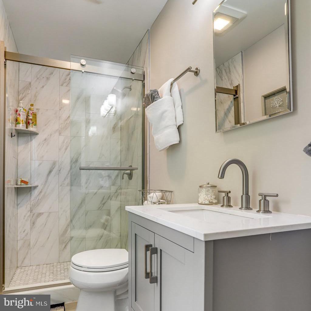 6103 Winter Park Drive Burke, VA 22015 - Photo 38 of 93