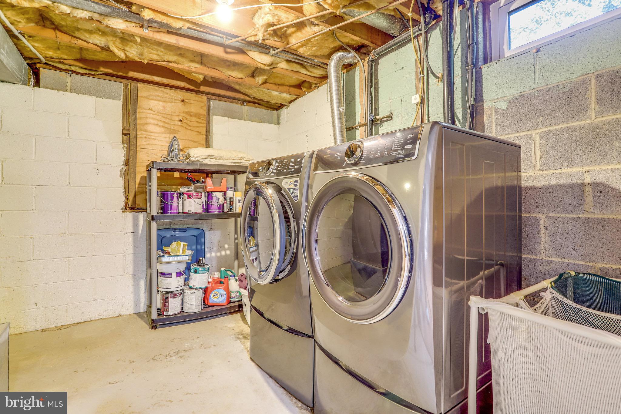 6103 Winter Park Drive Burke, VA 22015 - Photo 62 of 93 Electrolux w/d w/ pedestals 2024