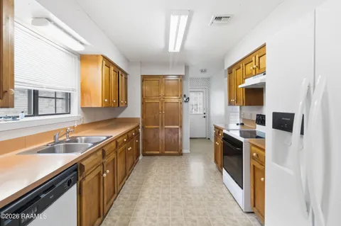 $225,000 | 206 Open Meadows Drive, Lafayette, LA 70506