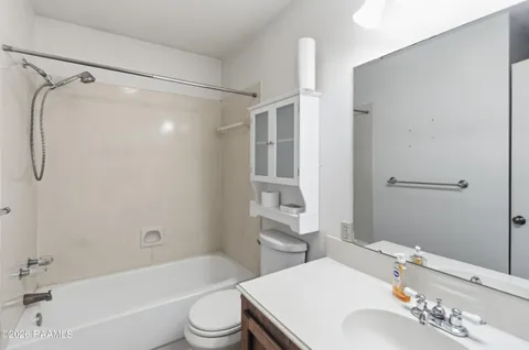 $225,000 | 206 Open Meadows Drive, Lafayette, LA 70506