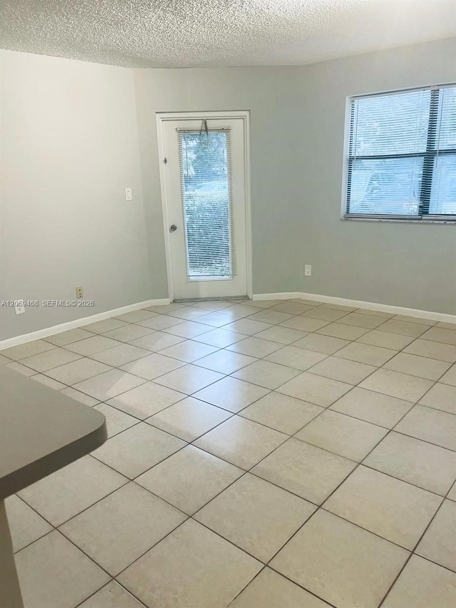 540 South Park Road, Unit 1119 Hollywood, FL 33021 - Photo 4 of 24