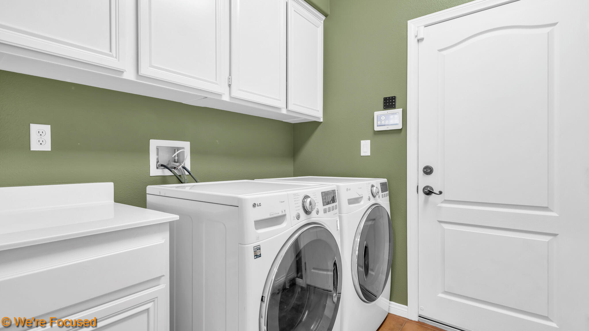 33856 Augusta Circle Yucaipa, CA 92399 - Photo 12 of 55 a utility room with dryer and washer