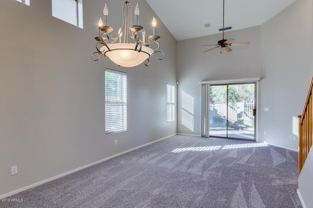 44 South Greenfield Road, Unit 1 Mesa, AZ 85206 - Photo 4 of 35 04-Greenfield