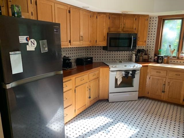 363 Tuttle Hill Road Londonderry, VT 05155 - Photo 15 of 38 Gallery Image 15