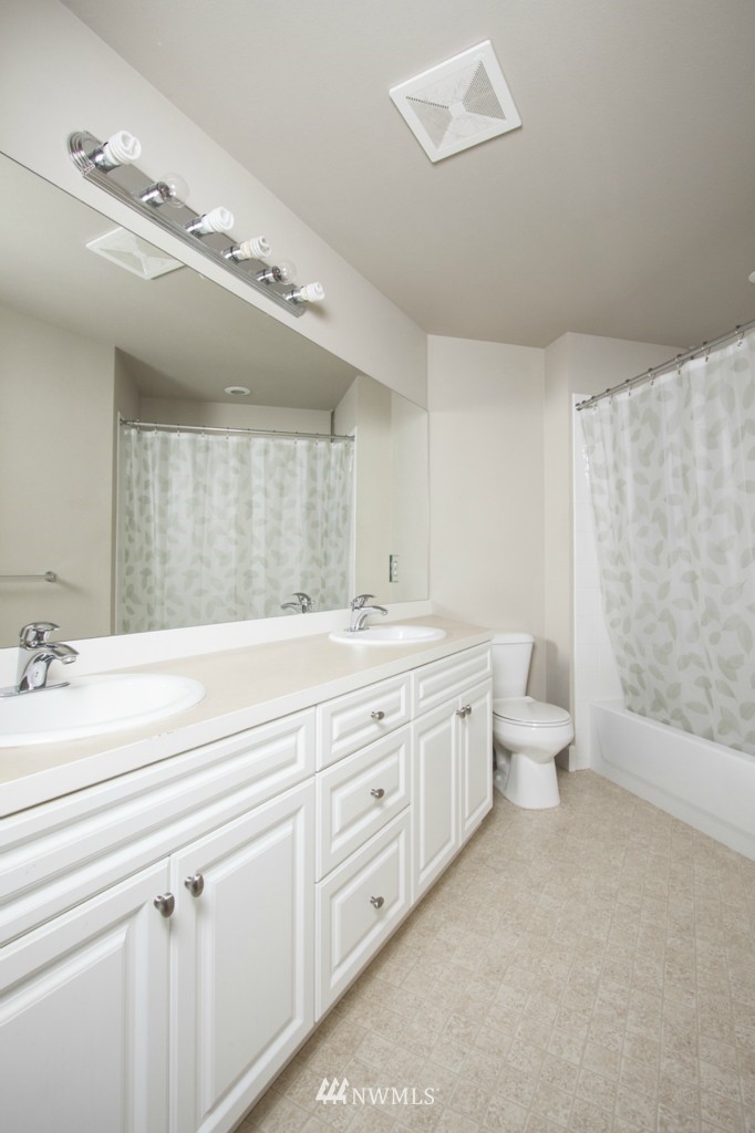 20915 37th Avenue Southeast Bothell, WA 98021 - Photo 12 of 17