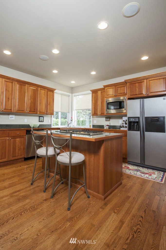20915 37th Avenue Southeast Bothell, WA 98021 - Photo 5 of 17
