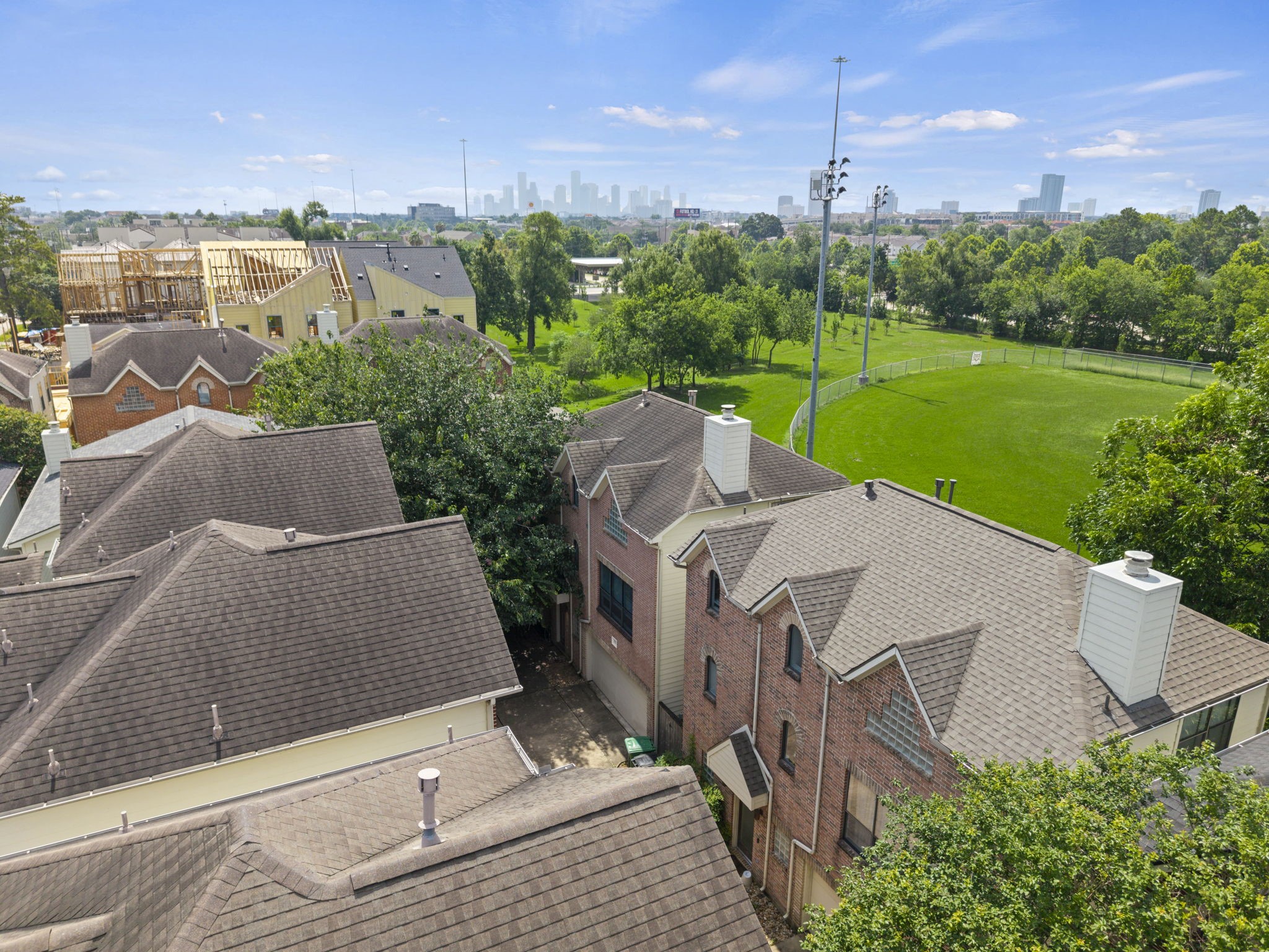 2154 Arabelle Street Houston, TX 77007 - Photo 8 of 45 The aerial view