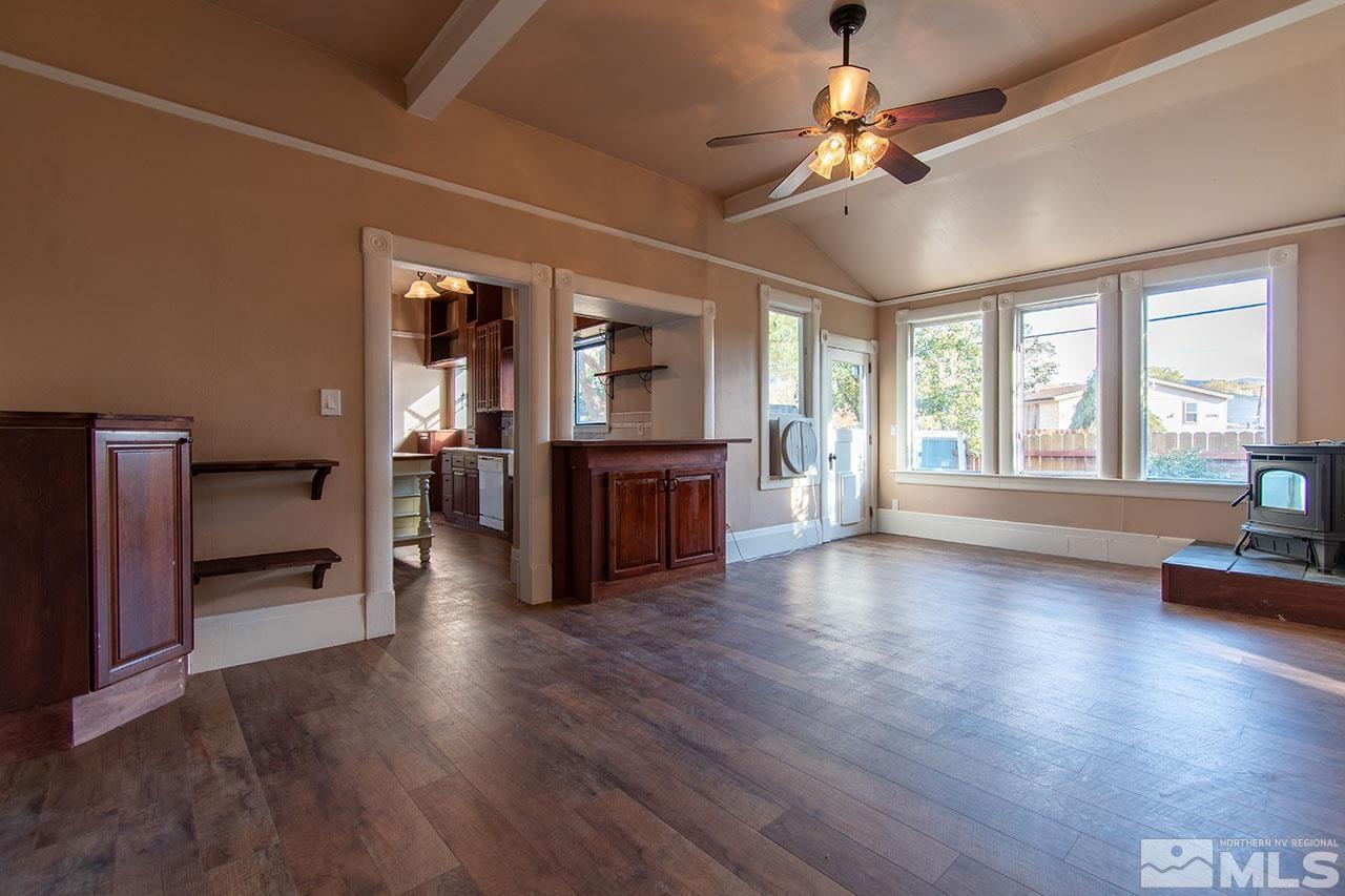 15580 Bonanza Lane Reno, NV 89521 - Photo 6 of 40 Photo 6