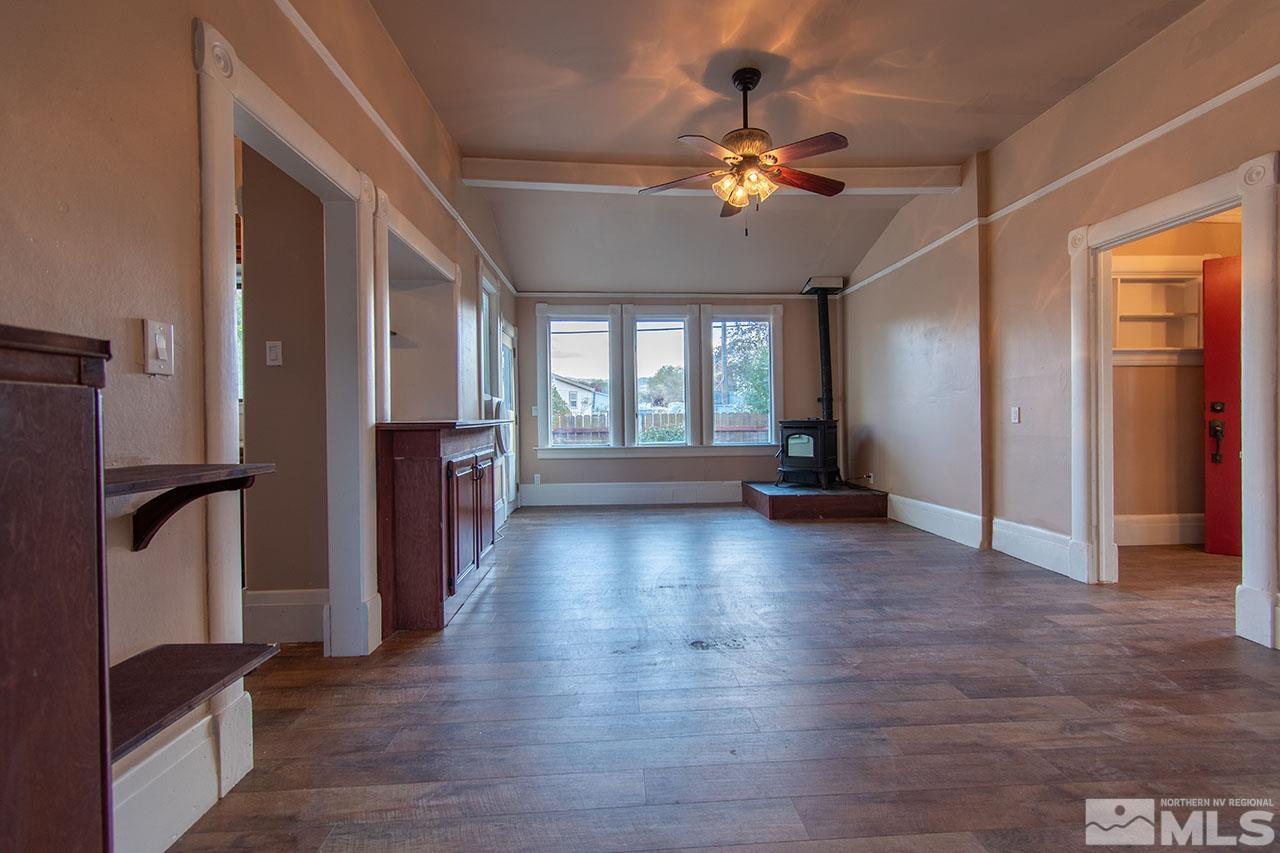 15580 Bonanza Lane Reno, NV 89521 - Photo 7 of 40 Photo 7