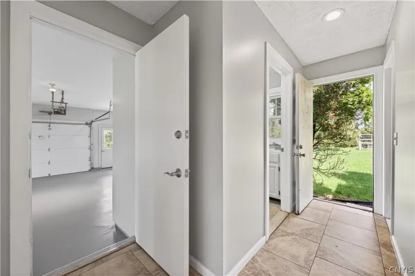 $824,900 | 5 Poinciana Drive, Pittsford, NY 14534