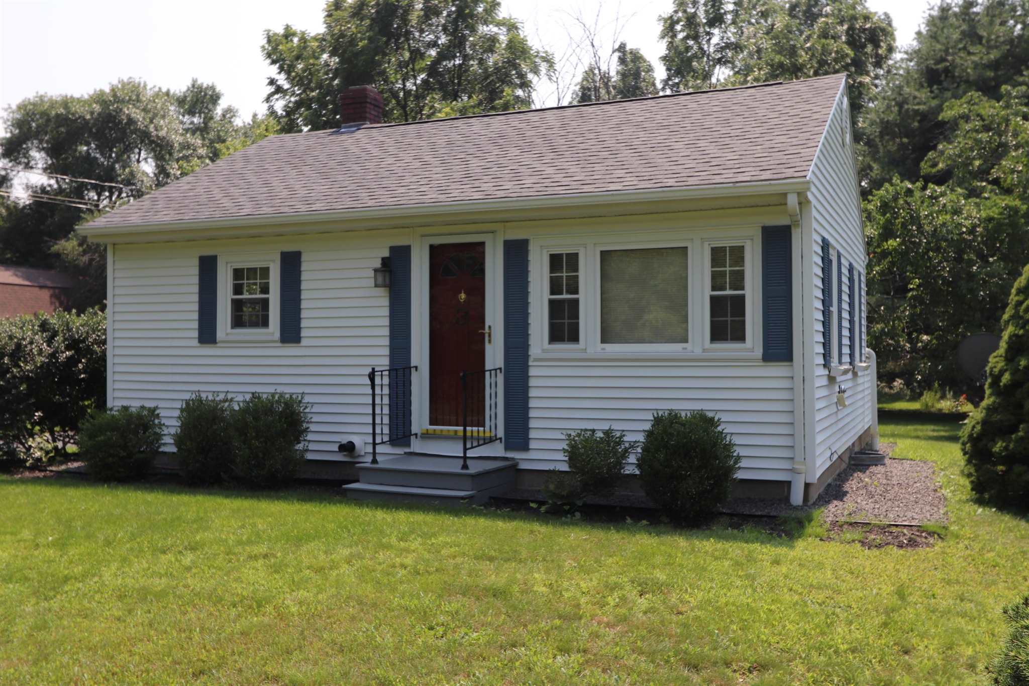 3 Old Mill Road South Berwick, ME 03908 - Photo 3 of 38 Gallery Image 3