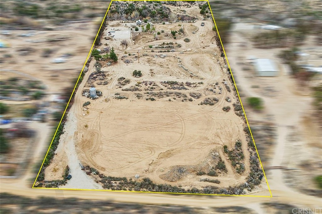 30231 Aliso Canyon Road Palmdale, CA 93550 - Photo 34 of 38 a view of wooden door