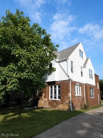 $209,900 | 19075 Meredith Avenue, Euclid, OH 44119