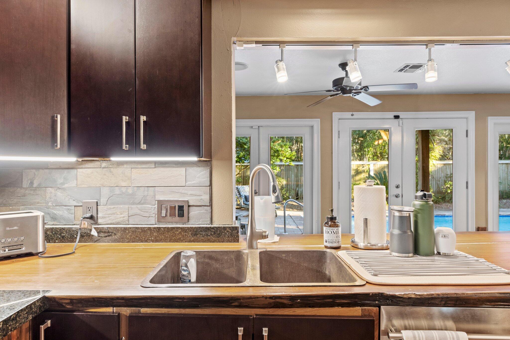 704 Main Street Destin, FL 32541 - Photo 22 of 59 Moore Media_15