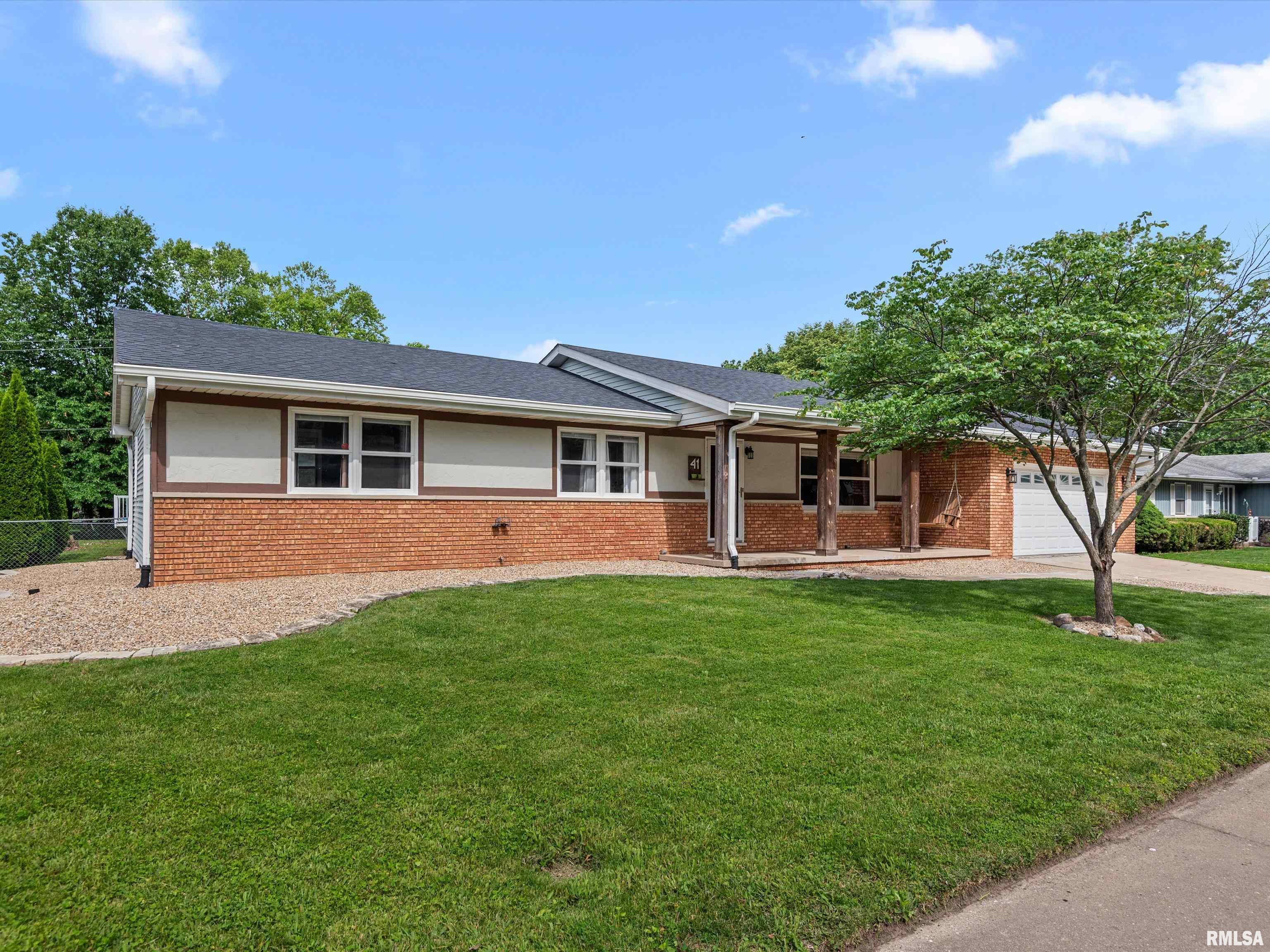 41 Guinevere Drive Rochester, IL 62563 - Photo 2 of 37