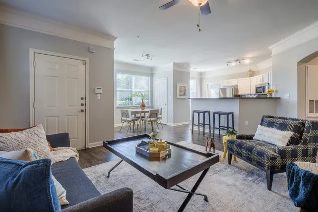 $1,093 | 12101 Dessau Road, Unit 309, Austin, TX 78754