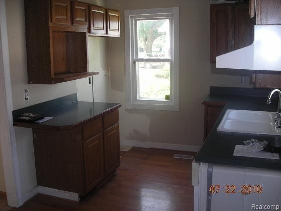 15326 Beech Daly Road Taylor, MI 48180 - Photo 5 of 14 kitchen 2