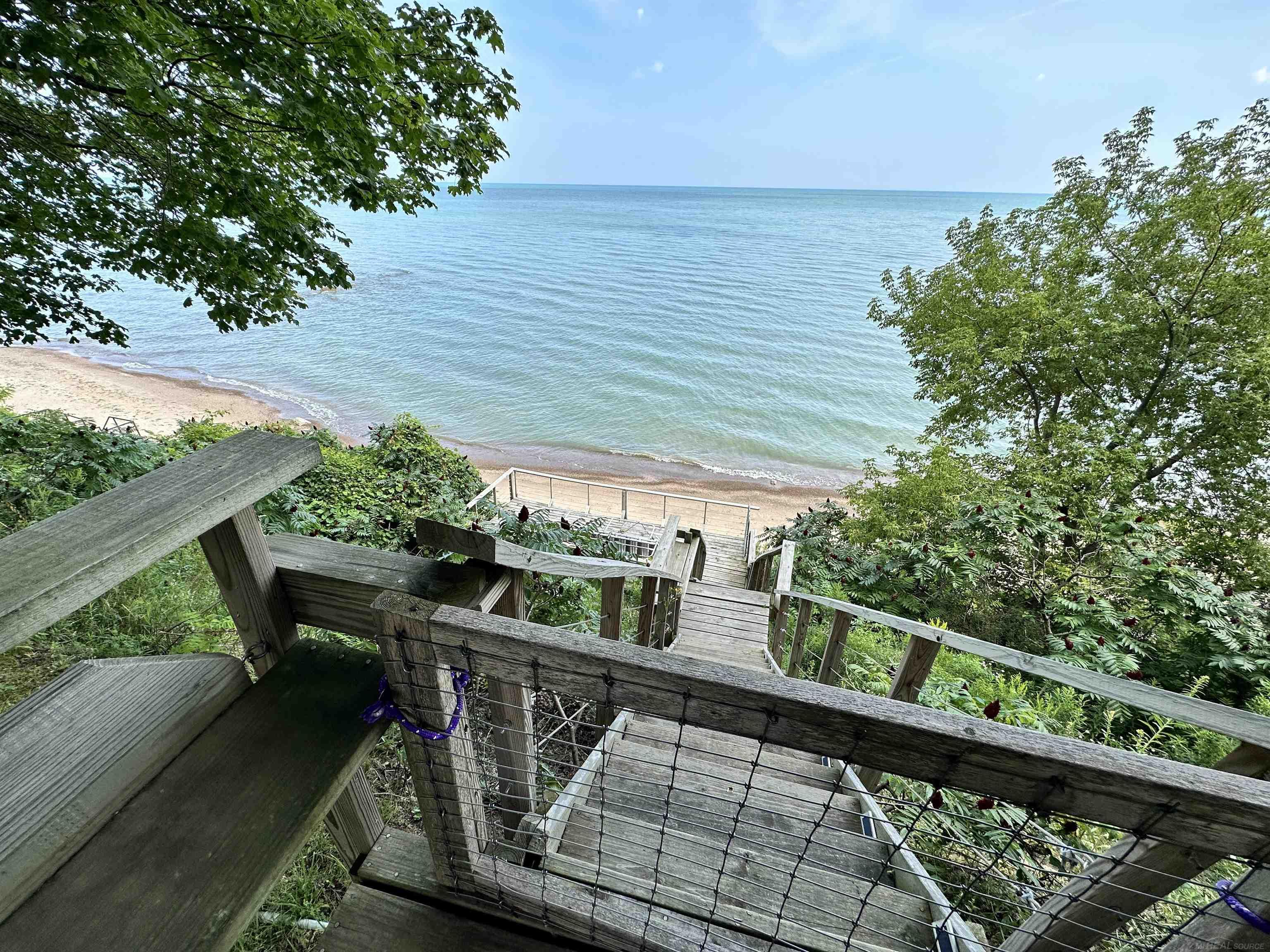 5180 Lakeshore Road Deckerville, MI 48427 - Photo 46 of 56 50118664-45.JPG