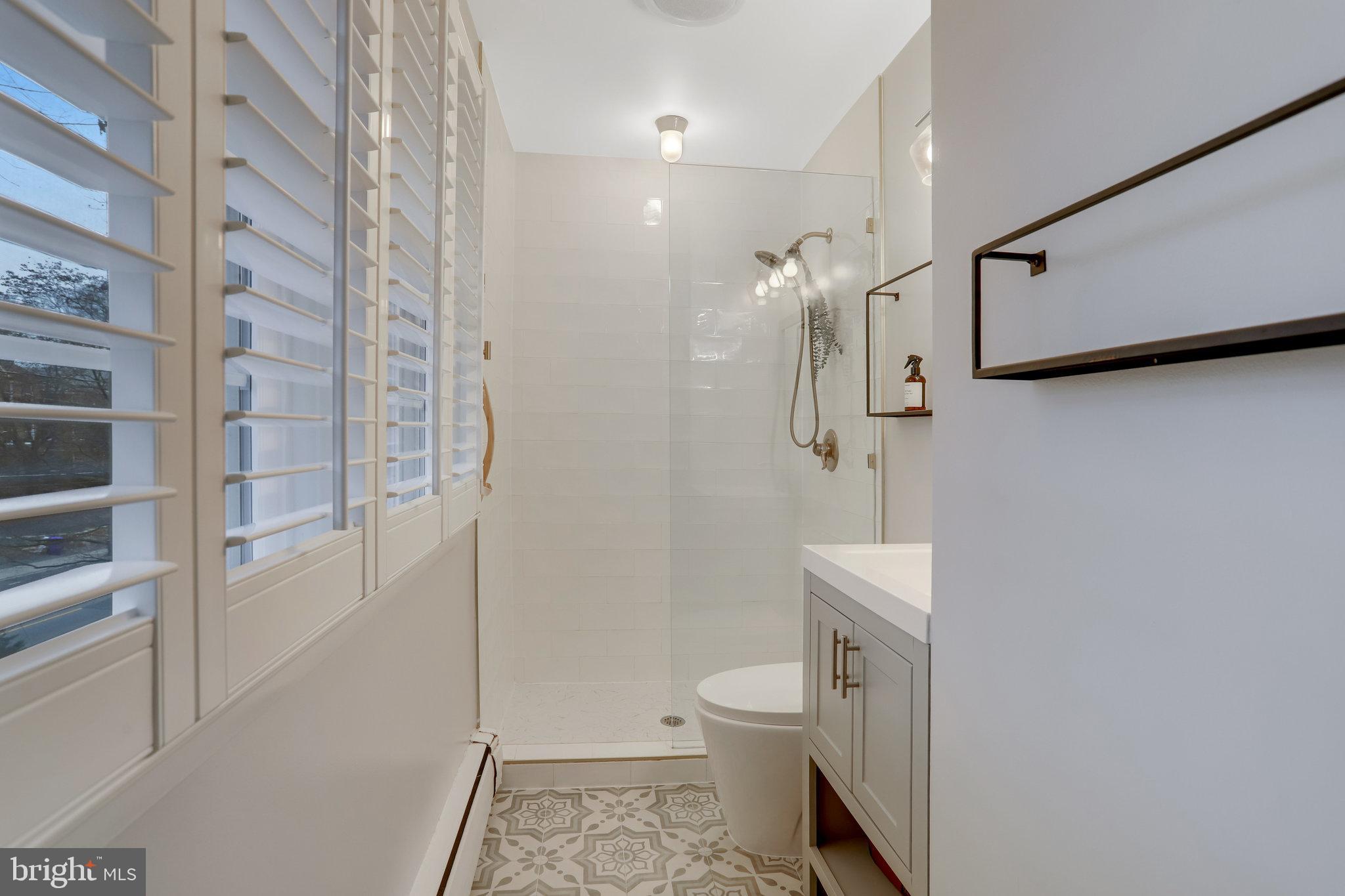 3710 Lorcom Lane Arlington, VA 22207 - Photo 15 of 26