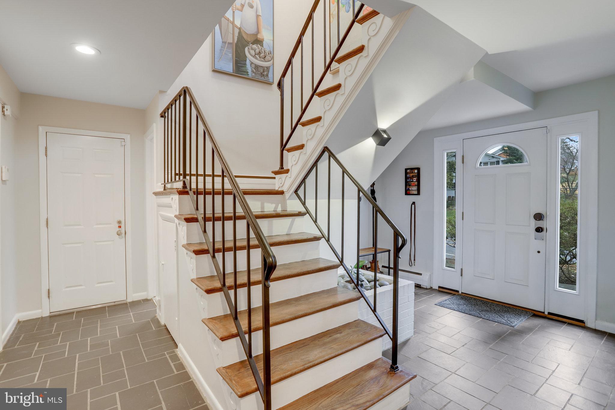 3710 Lorcom Lane Arlington, VA 22207 - Photo 5 of 26