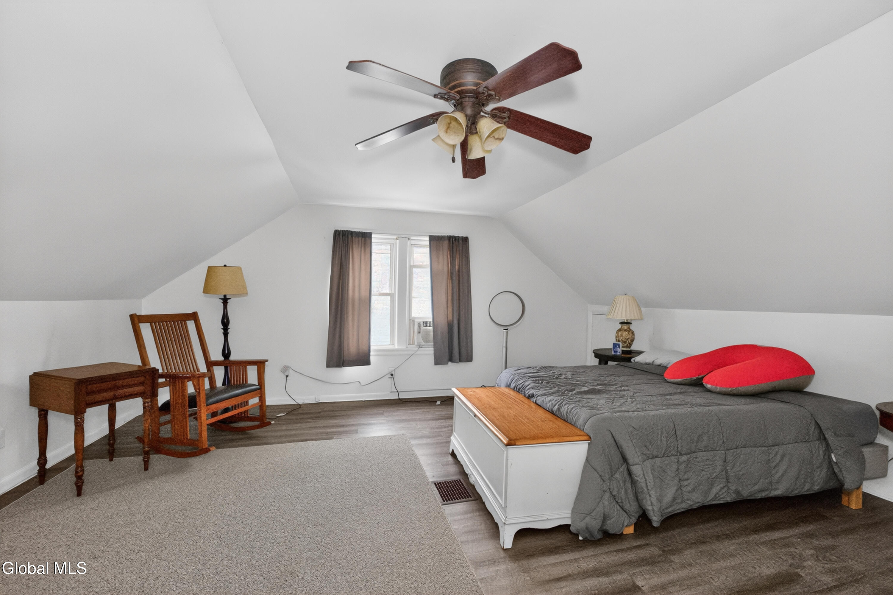 48 Schoolhouse Road Guilderland, NY 12203 - Photo 20 of 44 1 Apt Up 17