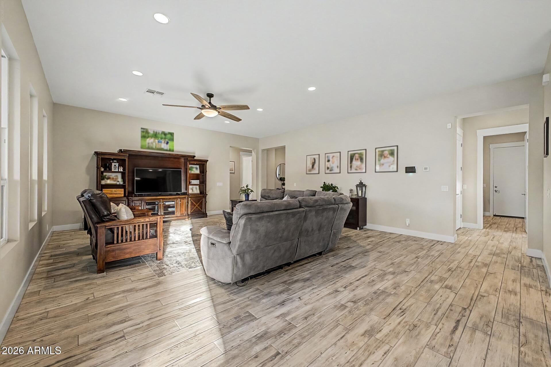 21530 East Russet Road Queen Creek, AZ 85142 - Photo 16 of 76