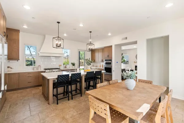 $3,449,000 | 835 Lynwood Drive, Encinitas, CA 92024