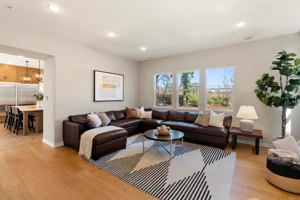 $3,449,000 | 835 Lynwood Drive, Encinitas, CA 92024