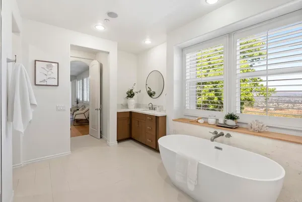 $3,449,000 | 835 Lynwood Drive, Encinitas, CA 92024