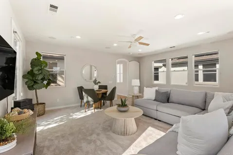 $3,449,000 | 835 Lynwood Drive, Encinitas, CA 92024