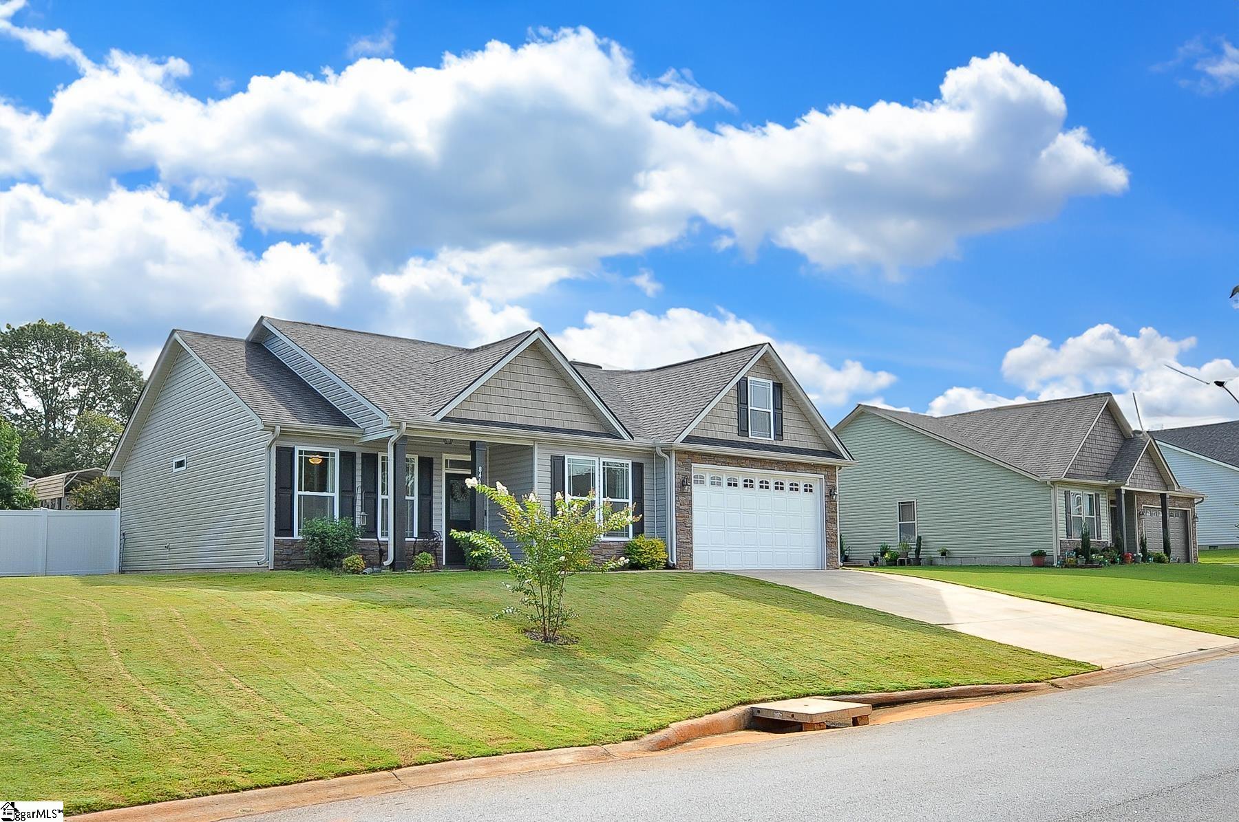 846 Ashton Ridge Road Inman, SC 29349 - Photo 2 of 34