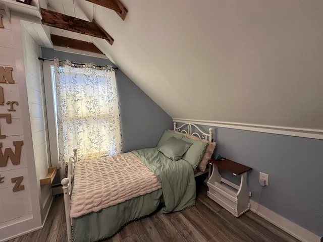 $470,000 | 8 Main Street, Bennington, NH 03442