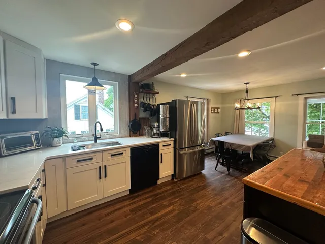 $470,000 | 8 Main Street, Bennington, NH 03442