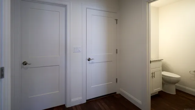 $599,500 | 16 Jordan Lane, Colchester, CT 06415