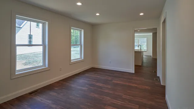 $599,500 | 16 Jordan Lane, Colchester, CT 06415