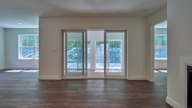 $599,500 | 16 Jordan Lane, Colchester, CT 06415