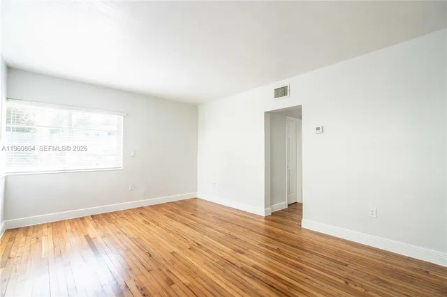 $2,050 | 1011 Bay Drive, Unit 105, Miami Beach, FL 33141