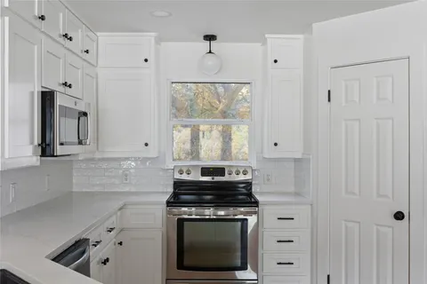 2300 River Road, Wimberley, TX 78676