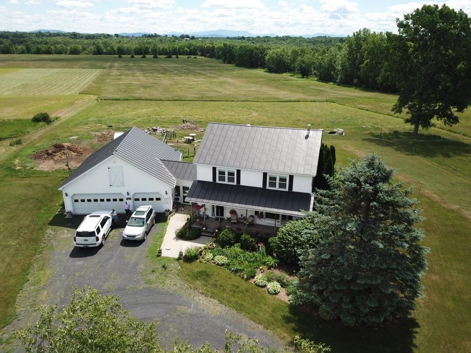 85 Lake View Road South Hero, VT 05486 - Photo 2 of 37 Gallery Image 2