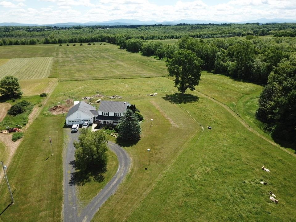 85 Lake View Road South Hero, VT 05486 - Photo 29 of 37 Gallery Image 29