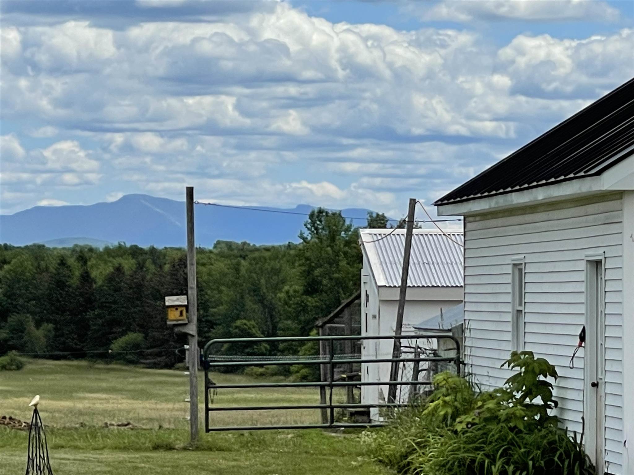 85 Lake View Road South Hero, VT 05486 - Photo 10 of 37 Gallery Image 10