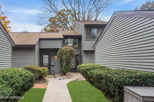 $3,400 | 30 Berkshire Court, Red Bank, NJ 07701