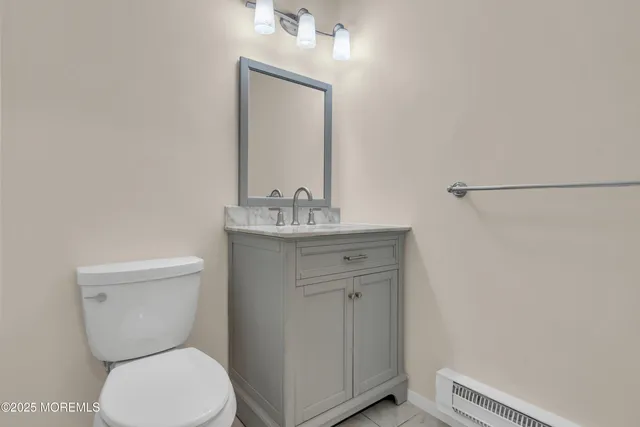 $3,400 | 30 Berkshire Court, Red Bank, NJ 07701