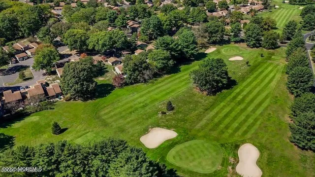 $3,400 | 30 Berkshire Court, Red Bank, NJ 07701