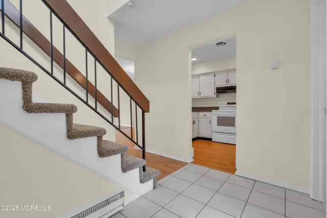 $3,400 | 30 Berkshire Court, Red Bank, NJ 07701